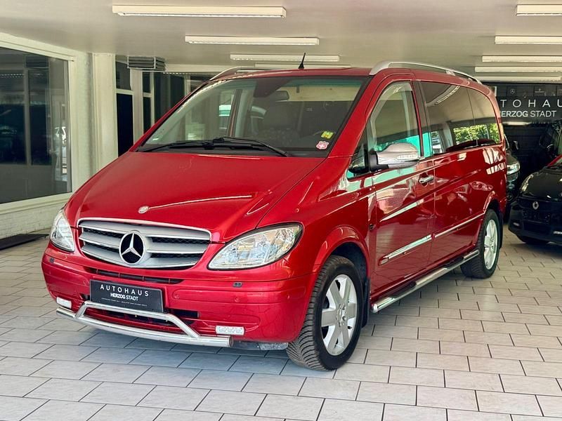 Rot Gebraucht 2005 Mercedes Vito Van / Kleinbus | 2.999 € - Bild 1/3