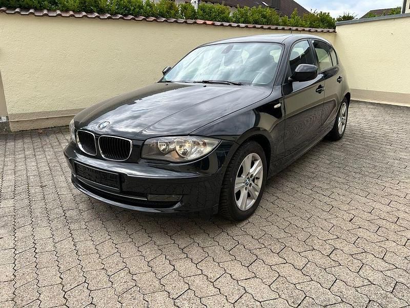 Schwarz Gebraucht 2011 BMW 118 Kleinwagen | 7.999 € (Guter Preis) - Bild 1/4