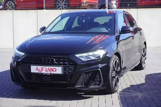 Gebraucht Audi A1 Comfort 150 PS (110 kW) 2021 Schwarz SUV