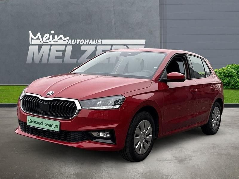 Rot Gebraucht 2024 Skoda Fabia Selection Limousine | 16.880 € (Guter Preis) - Bild 1/4
