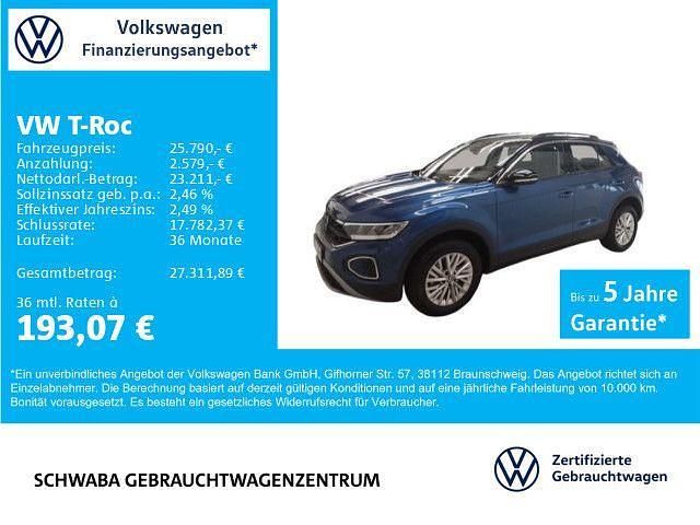 Ravennablau metallic/schwarz Gebraucht 2025 VW T-Roc Life SUV | 25.790 € (Guter Preis) - Bild 1/4