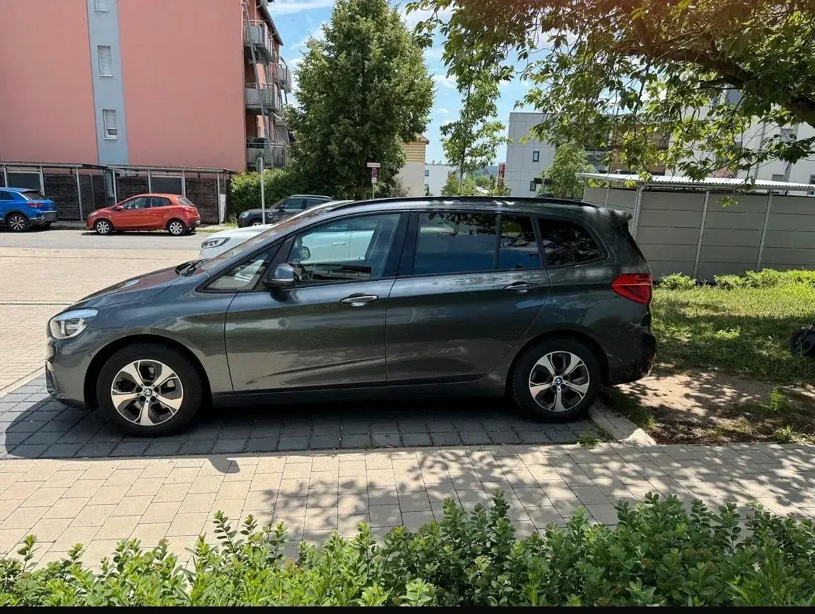 Gebraucht BMW 218 140 PS (102 kW) 2015 Grau Kombi