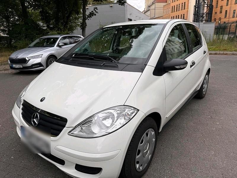 Weiß Gebraucht 2007 Mercedes A150 Limousine | 2.200 € (Fairer Preis) - Bild 1/4