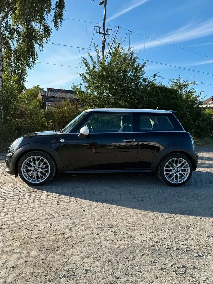 Gebraucht Mini John Cooper Works Sport 122 PS (89 kW) 2011 Schwarz Kleinwagen