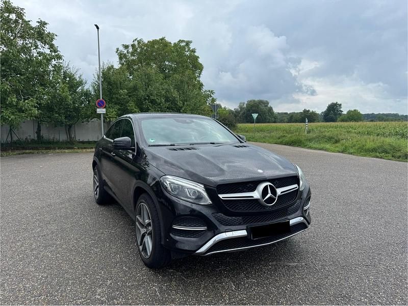 Gebraucht Mercedes GLE350 258 PS (189 kW) 2016 Schwarz Coupé