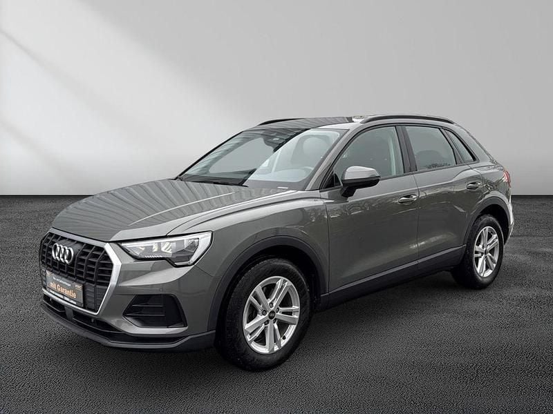 Gebraucht Audi Q3 Performance 150 PS (110 kW) 2023 Chronosgrau SUV
