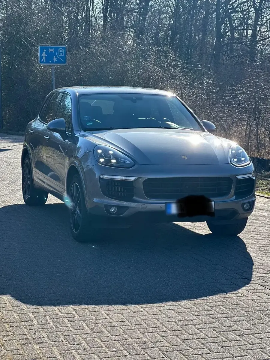 Gebraucht Porsche Cayenne S 385 PS (283 kW) 2017 Grau SUV