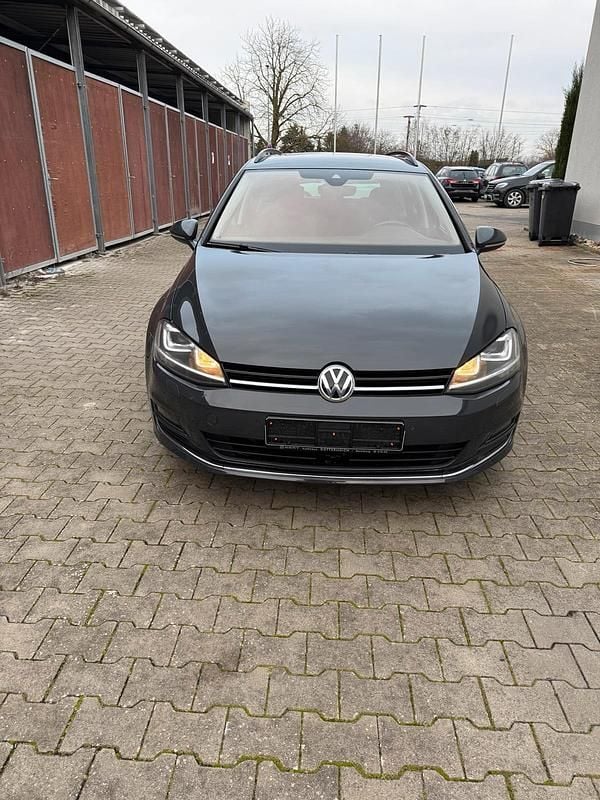 Grau Gebraucht 2017 VW Golf VII Kombi | 11.500 € (Fairer Preis) - Bild 1/4