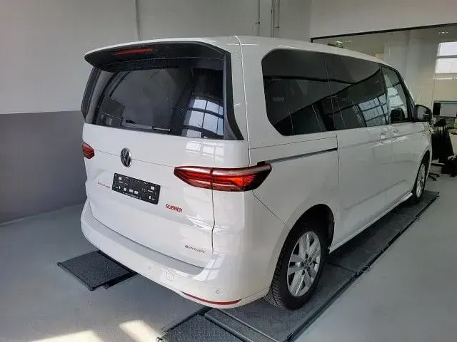 Gebraucht VW Multivan Life 218 PS (160 kW) 2022 Candyweiß Van / Kleinbus