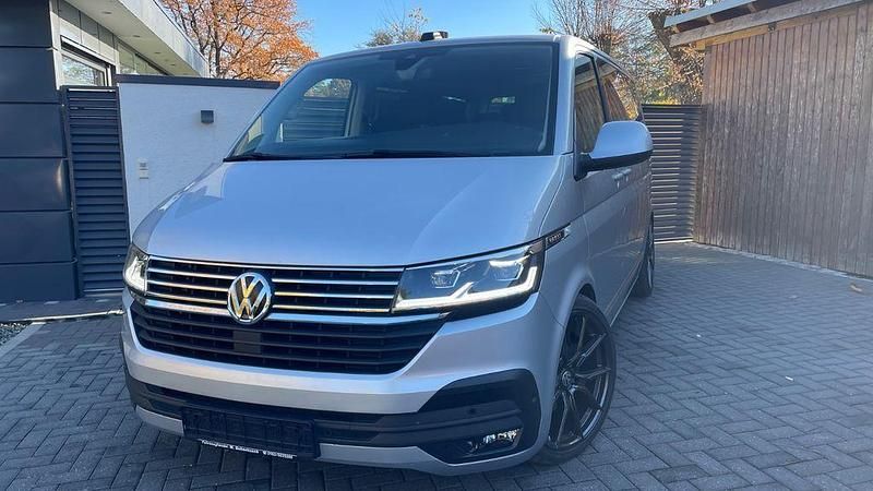Gebraucht VW Caravelle 150 PS (110 kW) 2019 Silber Van / Kleinbus