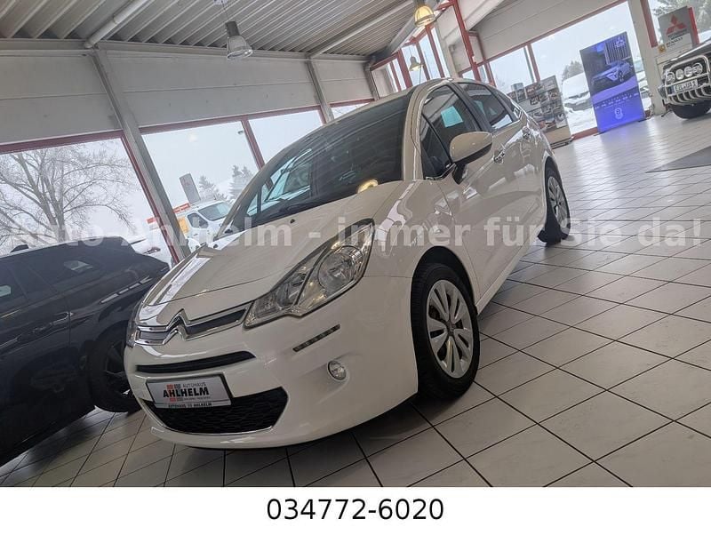 Gebraucht Citroën C3 SELECTION 68 PS (50 kW) 2015 Weiß Kleinwagen