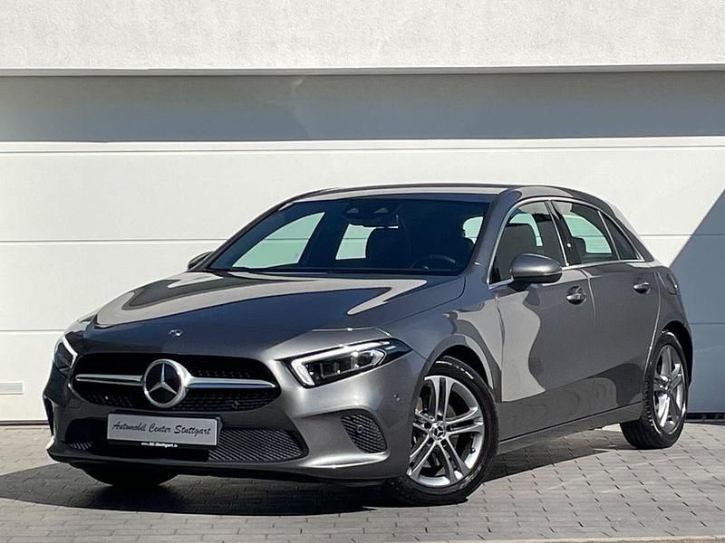 Grau Gebraucht 2018 Mercedes A200 Progressive Limousine | 22.450 € (Fairer Preis) - Bild 1/4