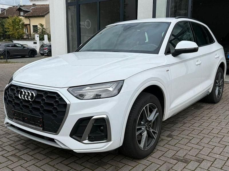 Weiß Gebraucht 2022 Audi Q5 S-Line SUV | 31.900 € (Guter Preis) - Bild 1/4