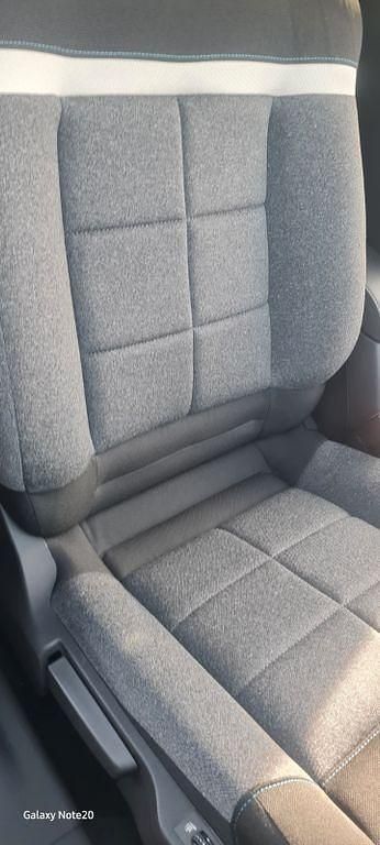 Gebraucht Citroën C4 Shine 110 PS (80 kW) 2019 Grün Limousine