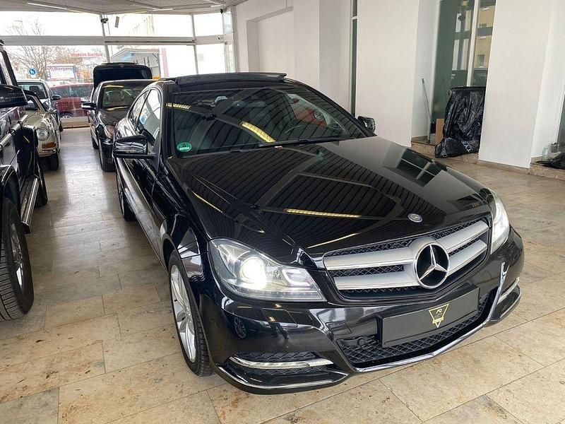 Gebraucht Mercedes C220 170 PS (125 kW) 2013 Schwarz Coupé