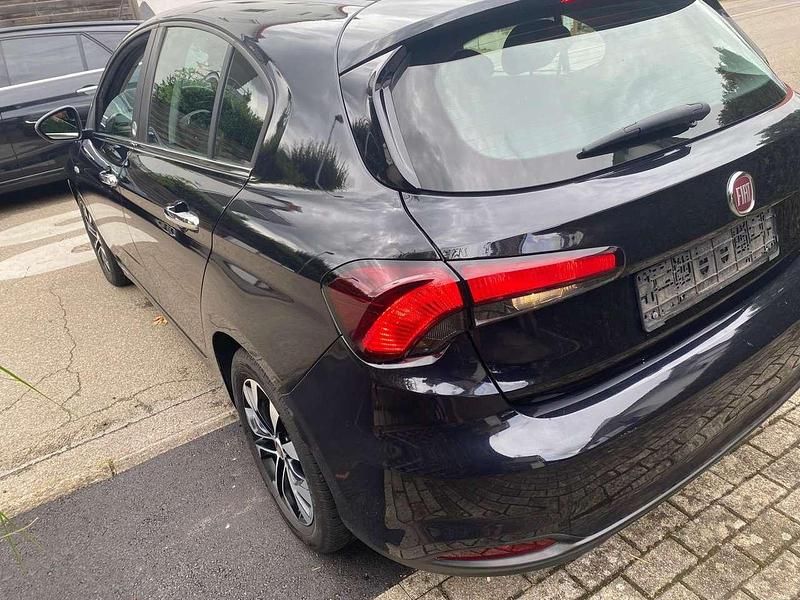Schwarz Gebraucht 2019 Fiat Tipo Mirror Kleinwagen | 8.500 € (Guter Preis) - Bild 1/4
