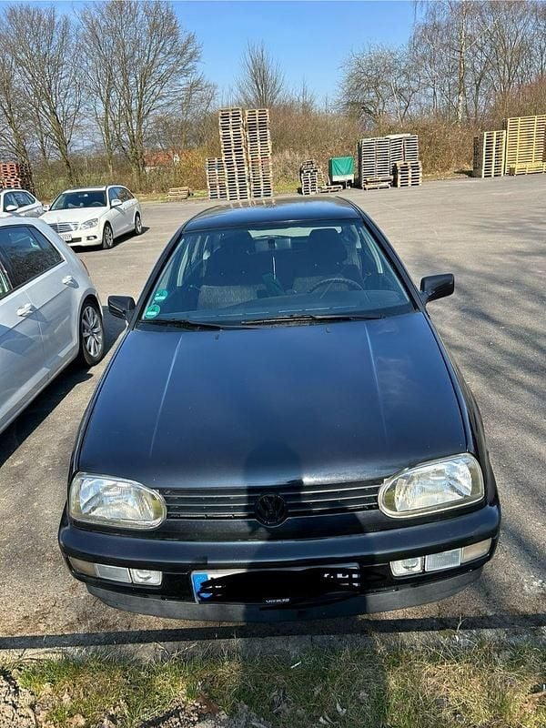 Schwarz Gebraucht 1997 VW Golf III Family Kombi | 1.300 € (Guter Preis) - Bild 1/4