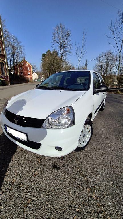 Gebraucht Renault Clio II Campus 75 PS (55 kW) 2011 Weiß Limousine