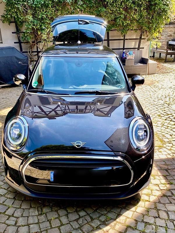 Schwarz Gebraucht 2022 Mini ONE Kleinwagen | 14.900 € (Guter Preis) - Bild 1/4