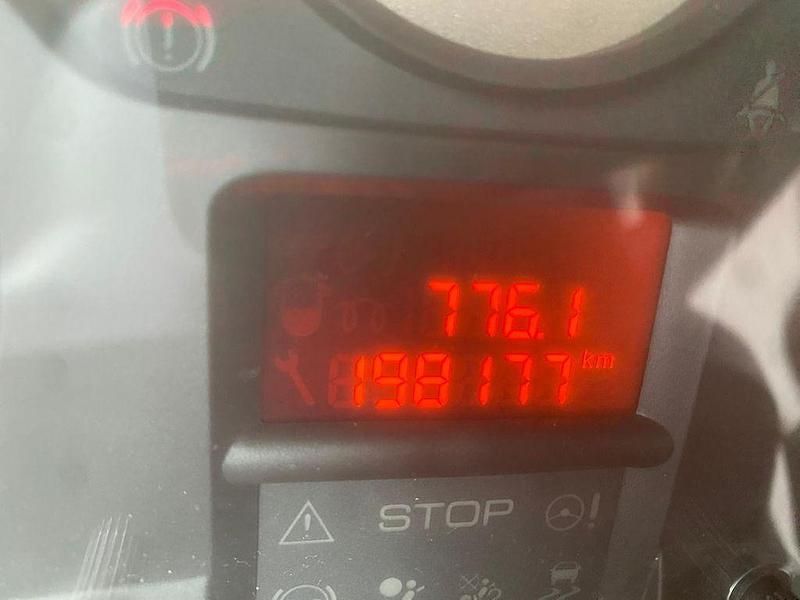 Gebraucht Citroën Berlingo SELECTION 114 PS (83 kW) 2014 Schwarz Van / Kleinbus