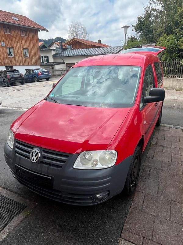 Gebraucht VW Caddy 104 PS (76 kW) 2010 Rot Van / Kleinbus