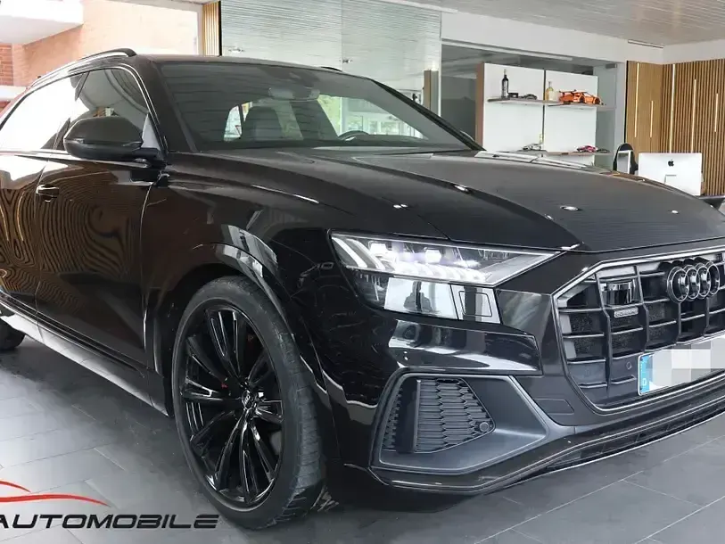 Używany Audi Q8 S-line plus 286 KM (210 kW) 2019 Czarny SUV