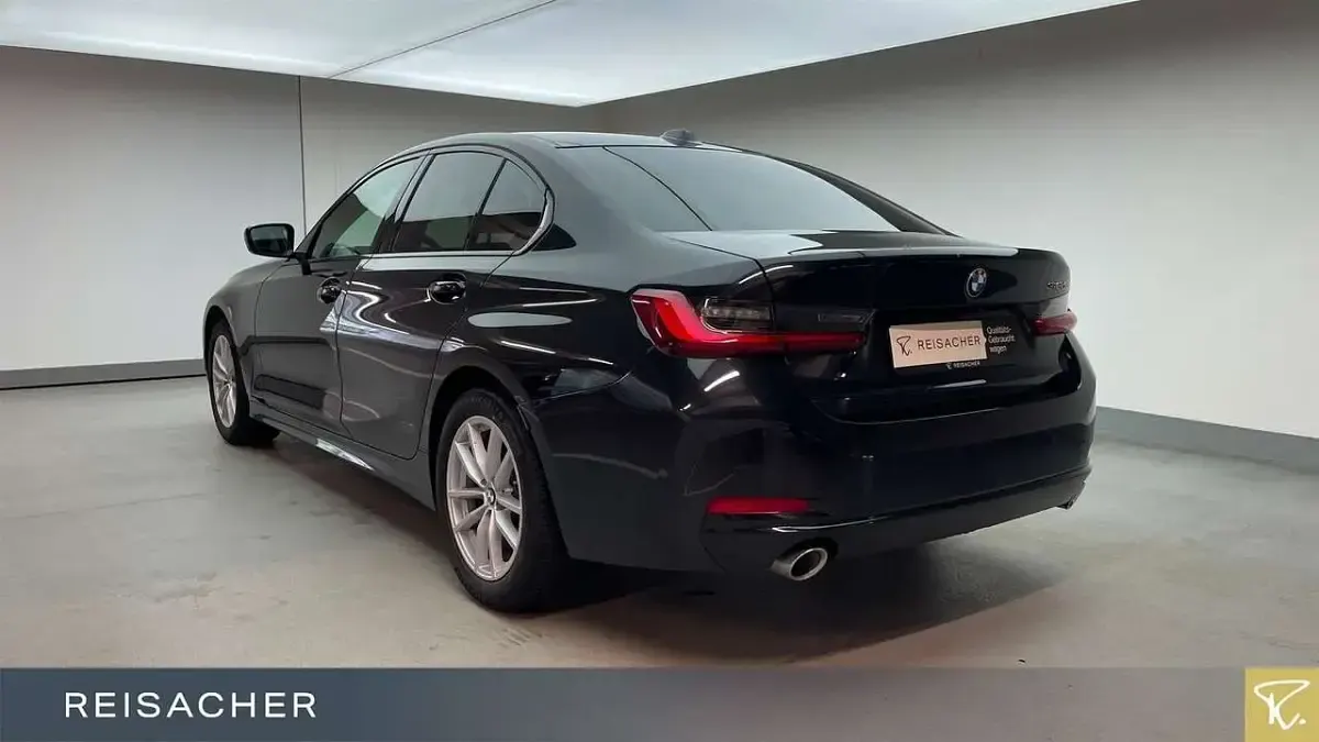 Gebraucht BMW 318 Comfort Edition 150 PS (110 kW) 2025 Saphirschwarz metallic Limousine