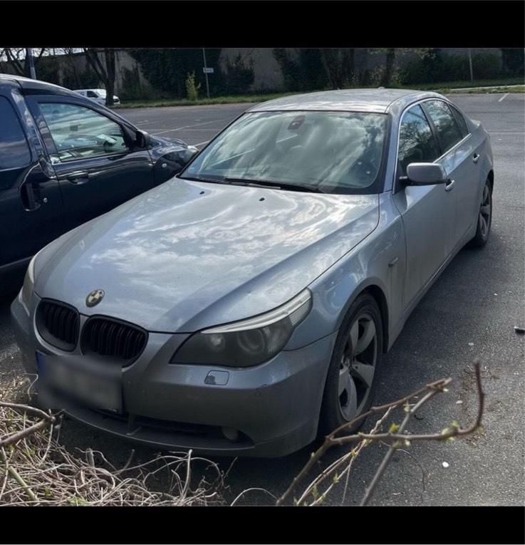 Grau Gebraucht 2004 BMW 525 Limousine | 3.100 € (Fairer Preis) - Bild 1/4