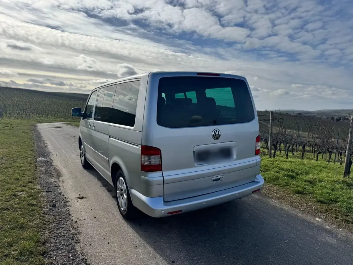 Gebraucht VW Multivan 174 PS (127 kW) 2004 Silber Van / Kleinbus