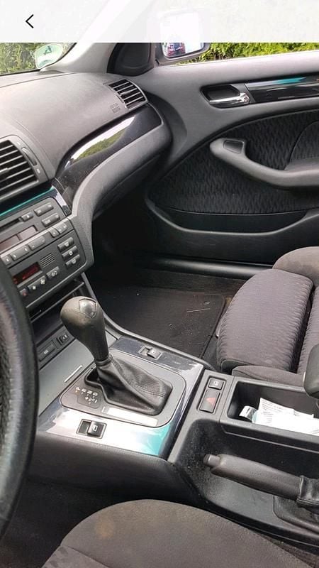 Gebraucht BMW 320 150 PS (110 kW) 1998 Weiß Limousine