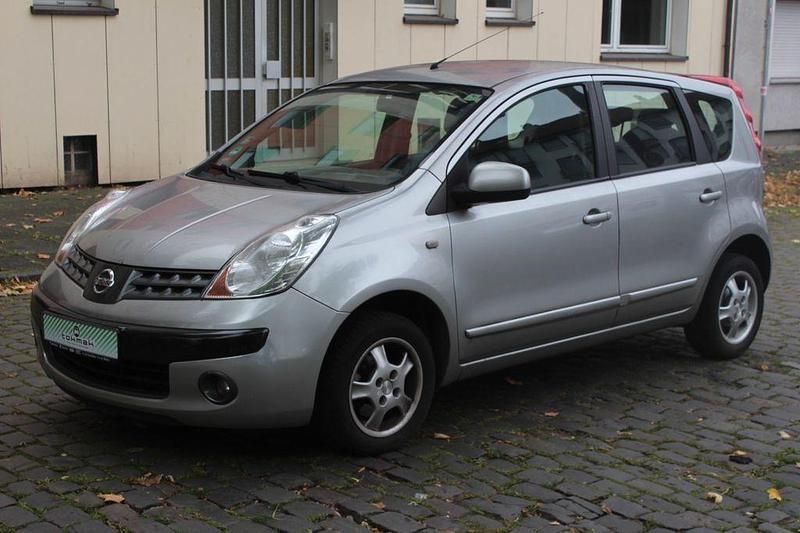 Silver (m) Gebraucht 2006 Nissan Note Acenta Van / Kleinbus | 1.190 € (Superpreis) - Bild 1/4