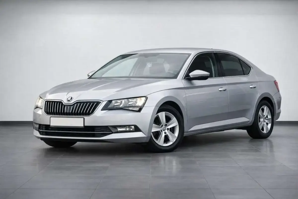 Gebraucht Skoda Superb Ambition 120 PS (88 kW) 2018 Brillantsilber metallic Limousine