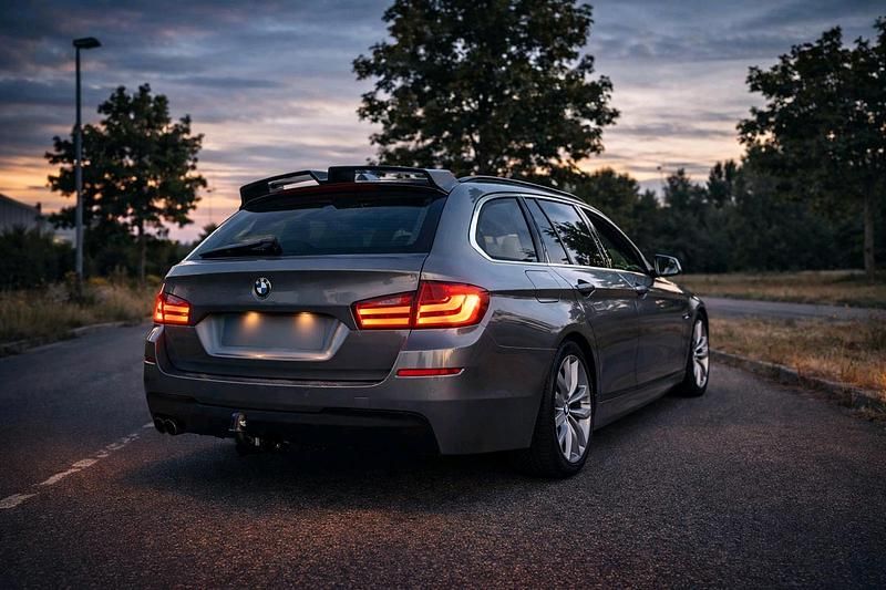 Gebraucht BMW 530 M Sport 245 PS (180 kW) 2010 Silber Kombi