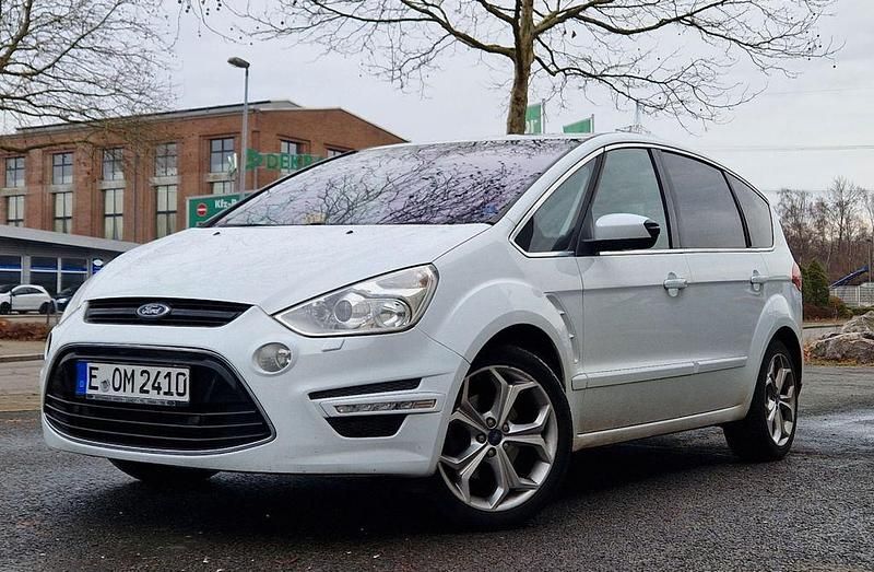 Gebraucht Ford S-MAX Titanium 160 PS (117 kW) 2012 Weiß Van / Kleinbus