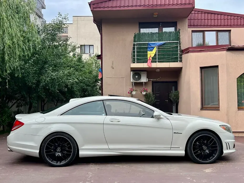 Gebraucht Mercedes CL500 387 PS (284 kW) 2007 Weiß Coupé