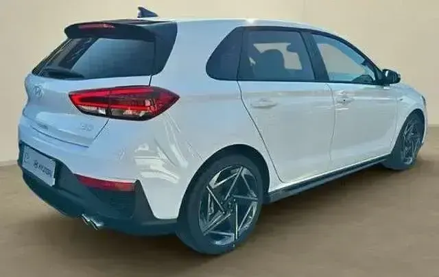 Neu Hyundai i30 N Line 150 PS (110 kW) 2026 Verschiedene farben Limousine