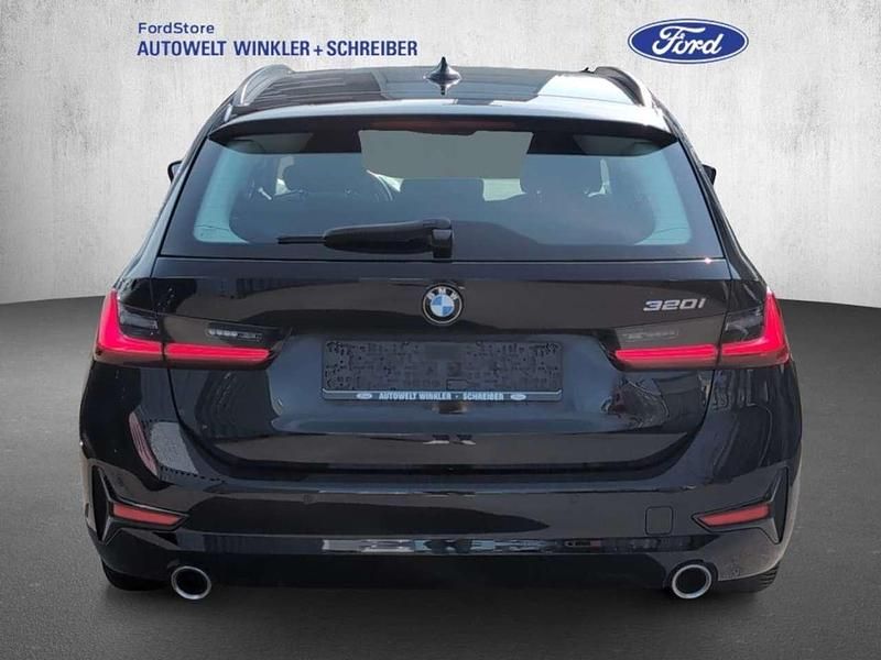 Gebraucht BMW 320 Advantage 184 PS (135 kW) 2020 Schwarz Kombi