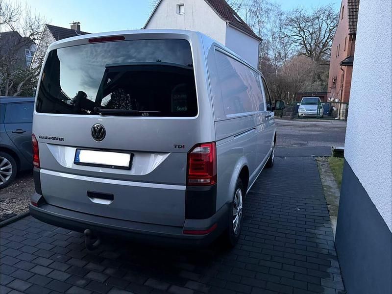 Usata VW Transporter 150 CV (110 kW) 2017 Argento Furgone