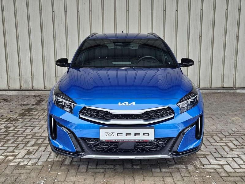 Neu Kia XCeed 150 PS (110 kW) 2026 Blue flame SUV
