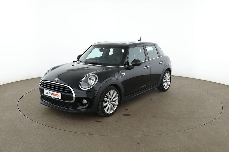 Second-hand Mini Cooper 136 CP (100 kW) 2018 Negru Hatchback
