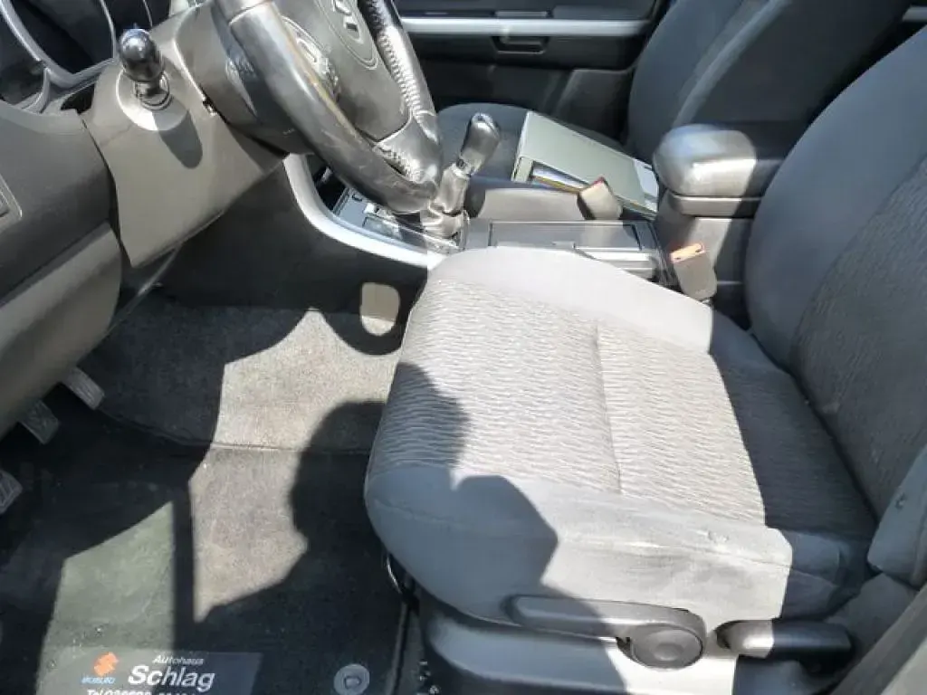 Gebraucht Suzuki Grand Vitara 129 PS (94 kW) 2013 Schwarz (metallic) SUV