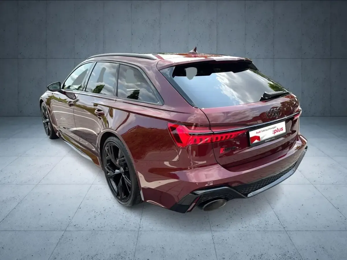 Gebraucht Audi RS6 Exclusive 600 PS (441 kW) 2024 Individuallackierungen audi exclusive Kombi