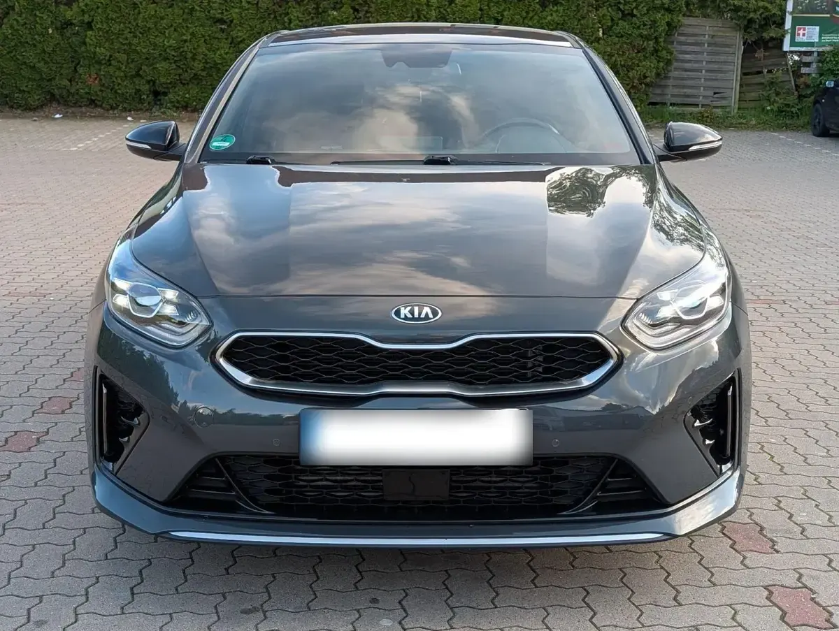 Gebraucht Kia ProCeed 140 PS (102 kW) 2019 Grau Kombi