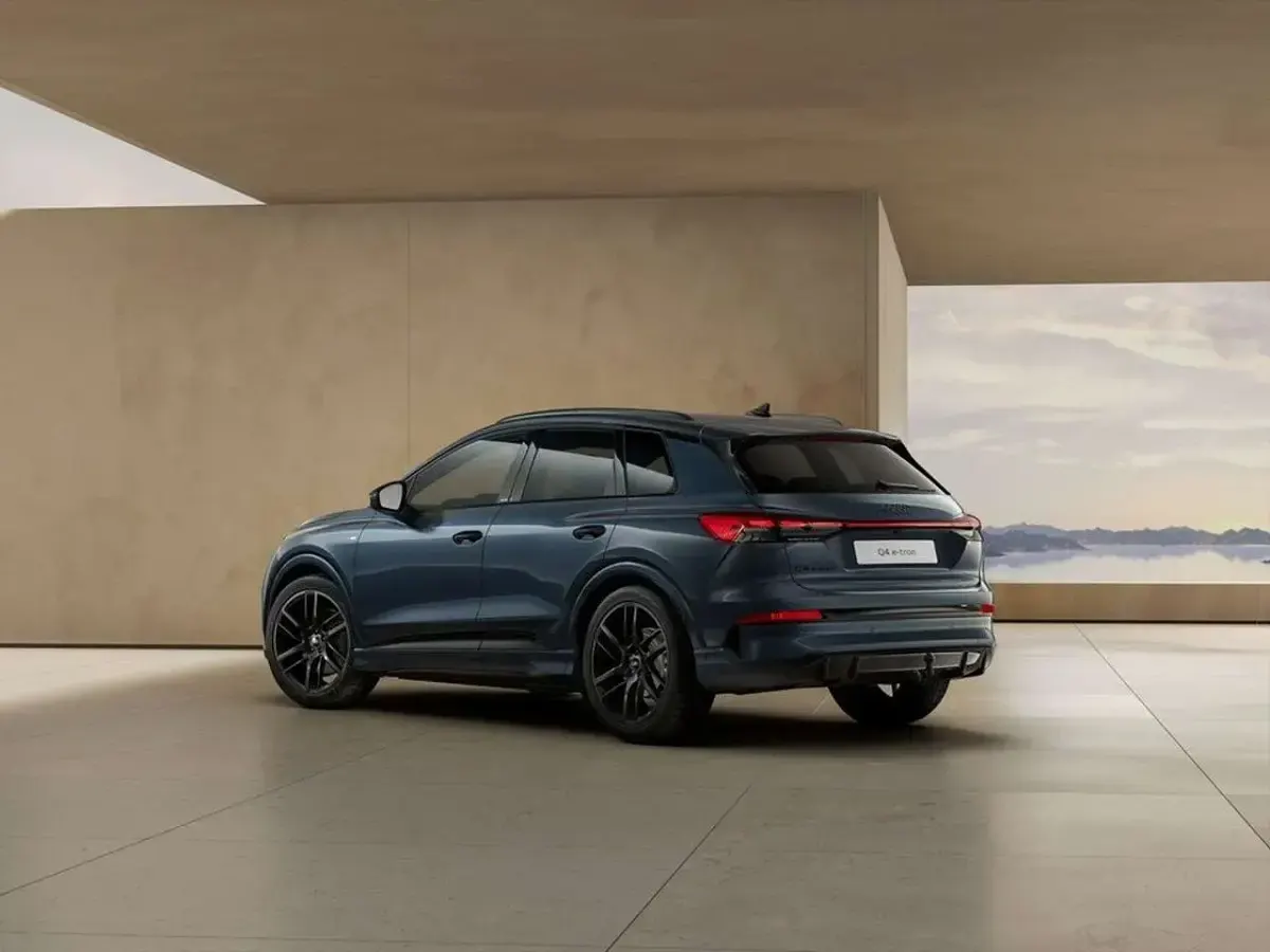 Nowe Audi Q4 e-tron Performance 210 kW (286 KM) 2026 Biały SUV