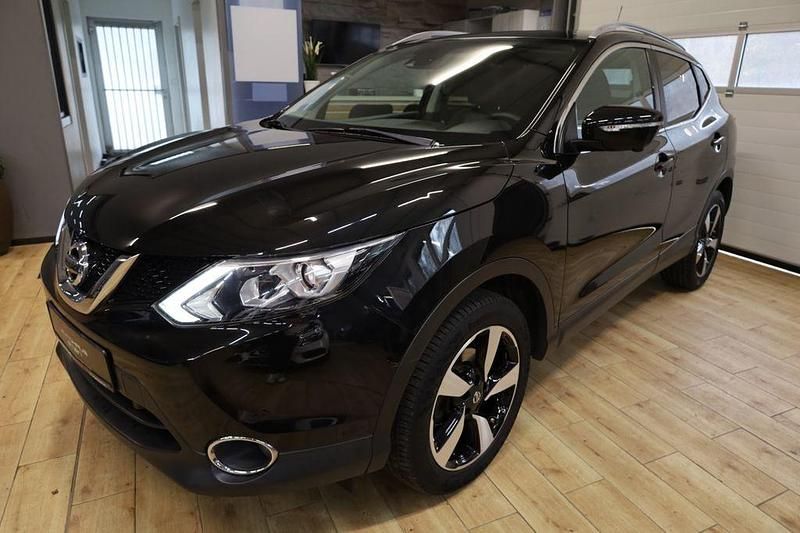 Gebraucht Nissan Qashqai 360º 131 PS (96 kW) 2016 Schwarz SUV