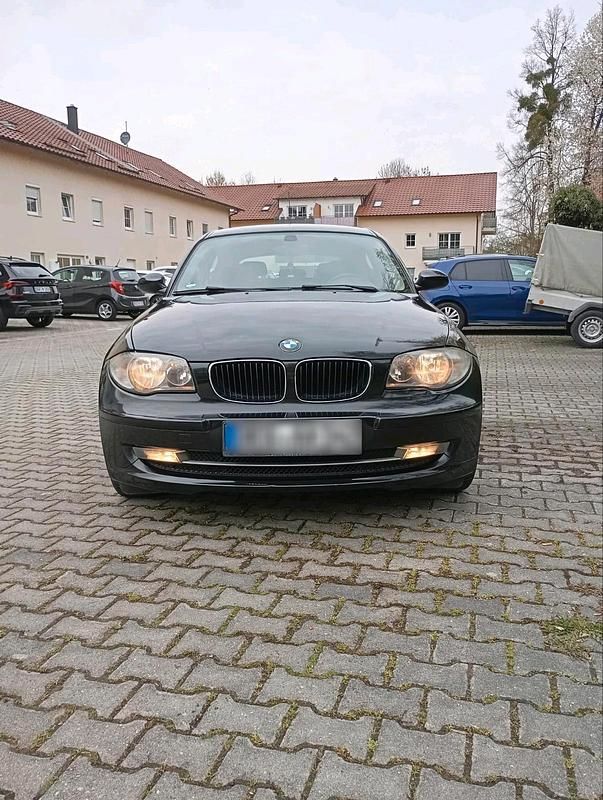 Second-hand BMW 116 115 CP (84 kW) 2007 Negru Hatchback