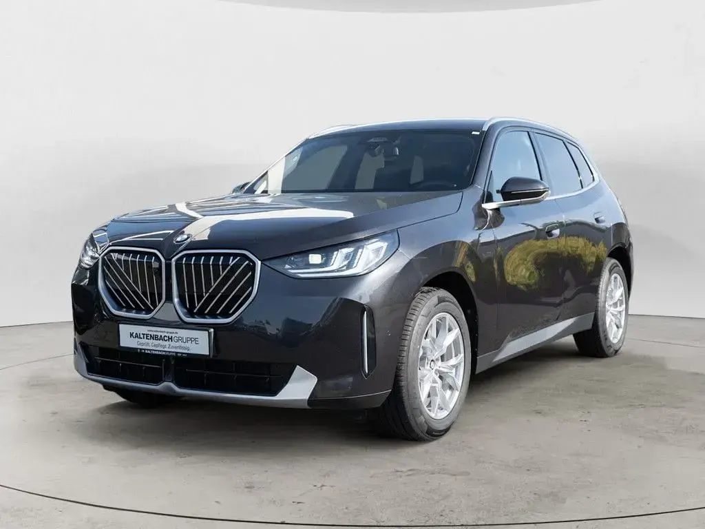Gebraucht BMW X3 Sport Line 208 PS (152 kW) 2025 Grau SUV
