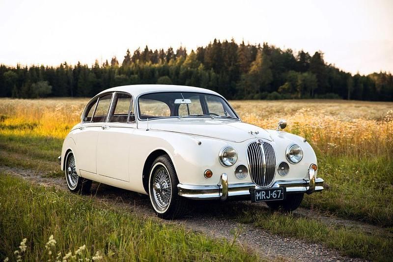 Weiß Gebraucht 1960 Jaguar MK II Limousine | 33.800 € - Bild 1/4