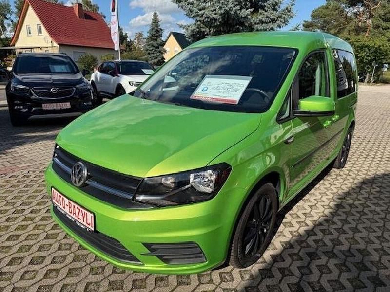 Viperngruen Gebraucht 2017 VW Caddy Trendline Van / Kleinbus | 18.750 € (Teuer) - Bild 1/4