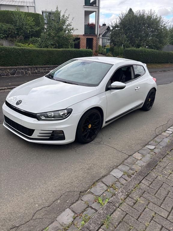 Weiß Gebraucht 2014 VW Scirocco Coupé | 9.200 € (Fairer Preis) - Bild 1/4